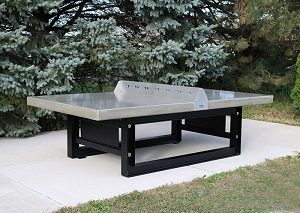 Outdoor ping pong table 